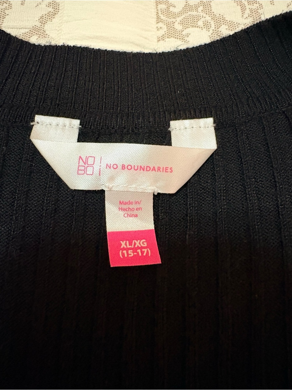 Knit Top size large - Picture 2 of 5